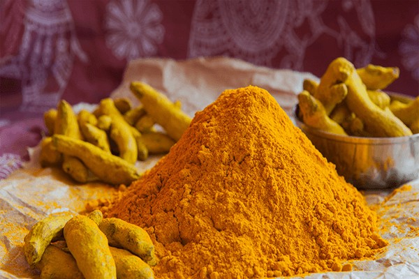 Tinh bột nghệ Cucurmin được chiết xuất từ nghệ vàng Tinh bột nghệ Cucurmin được chiết xuất từ nghệ vàng